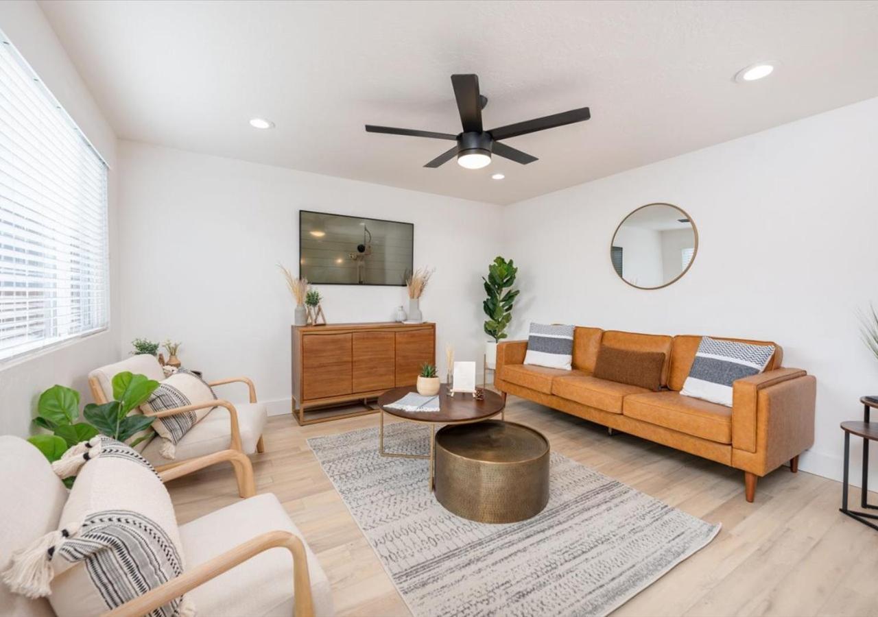Mid Century Modern Boise-River Bungalow W/ Hot Tub Экстерьер фото